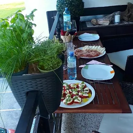 Apartment Gyarmaty *